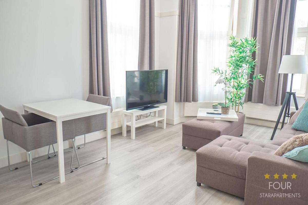 Four Star Apartments - Berkenbosch Blokstraat Lahey Oda fotoğraf