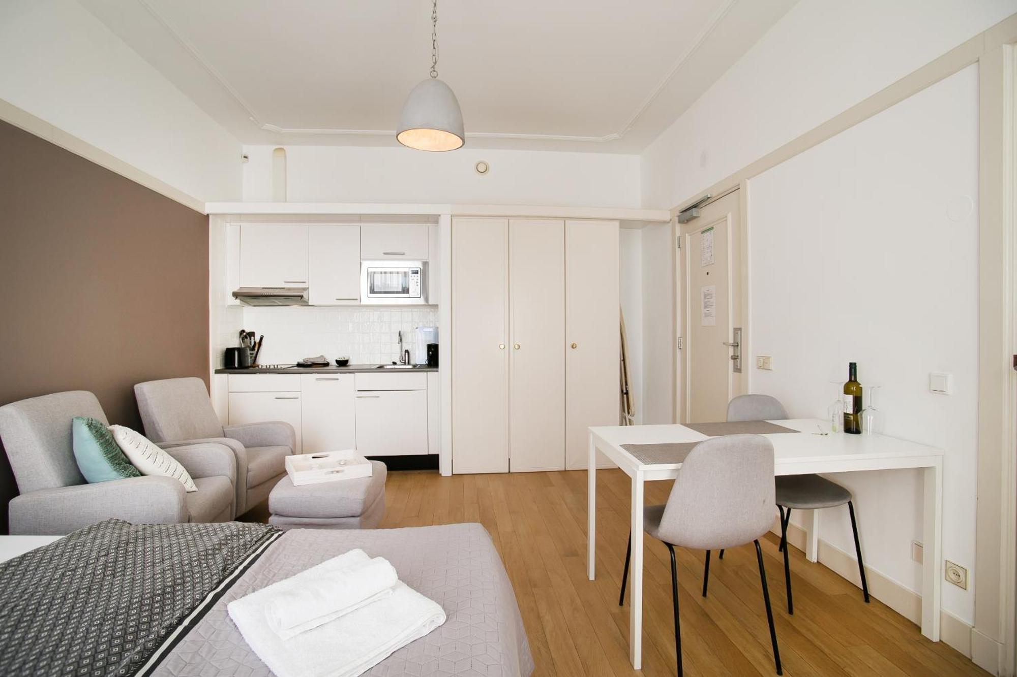 Four Star Apartments - Berkenbosch Blokstraat Lahey Oda fotoğraf