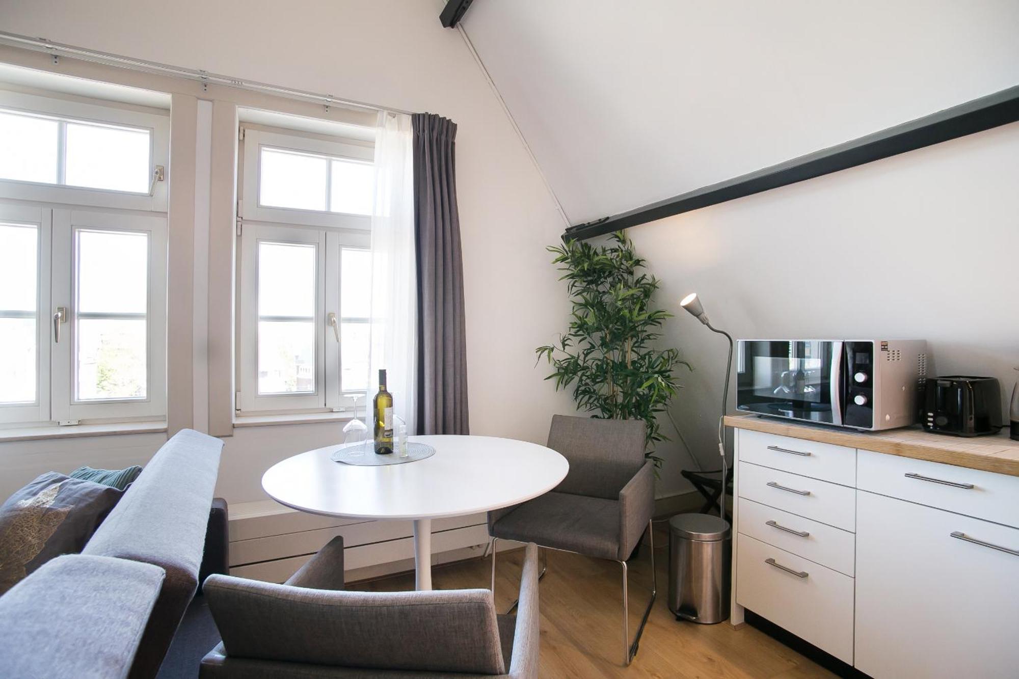 Four Star Apartments - Berkenbosch Blokstraat Lahey Oda fotoğraf